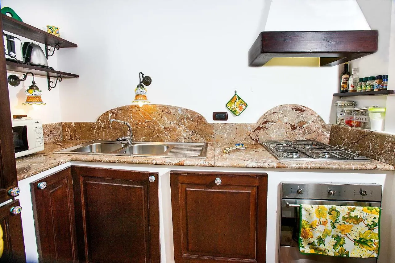 Taormina Al Bacio Apartment 0*,