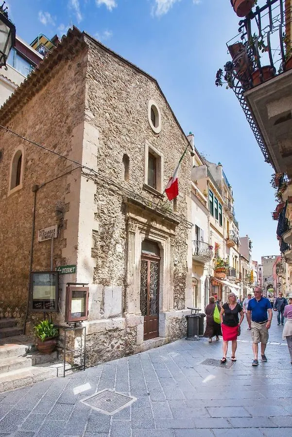 Taormina Al Bacio Apartment Italy