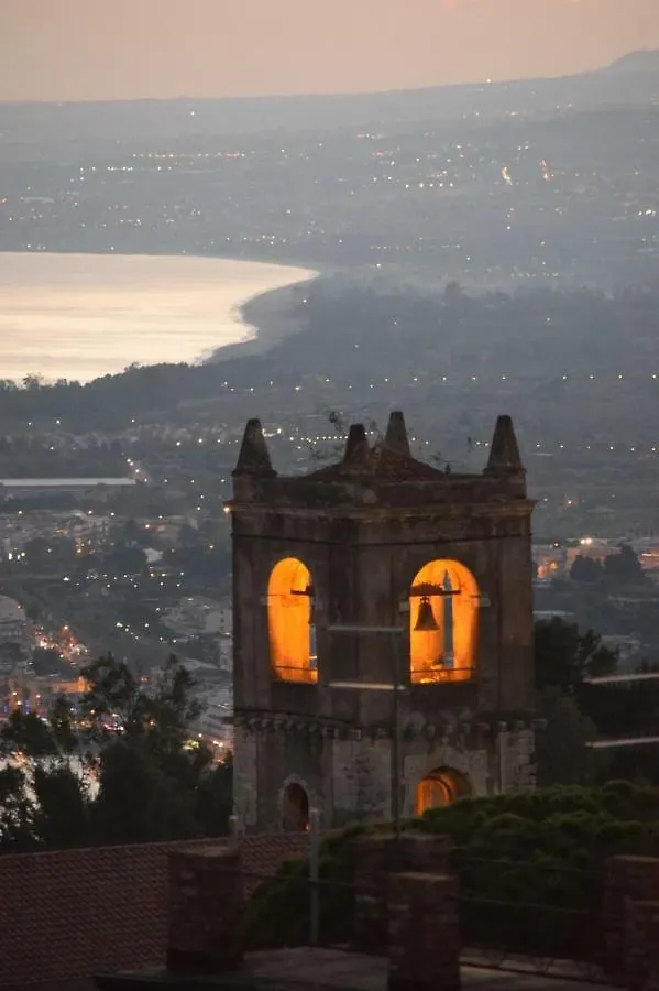 Taormina Al Bacio Apartment